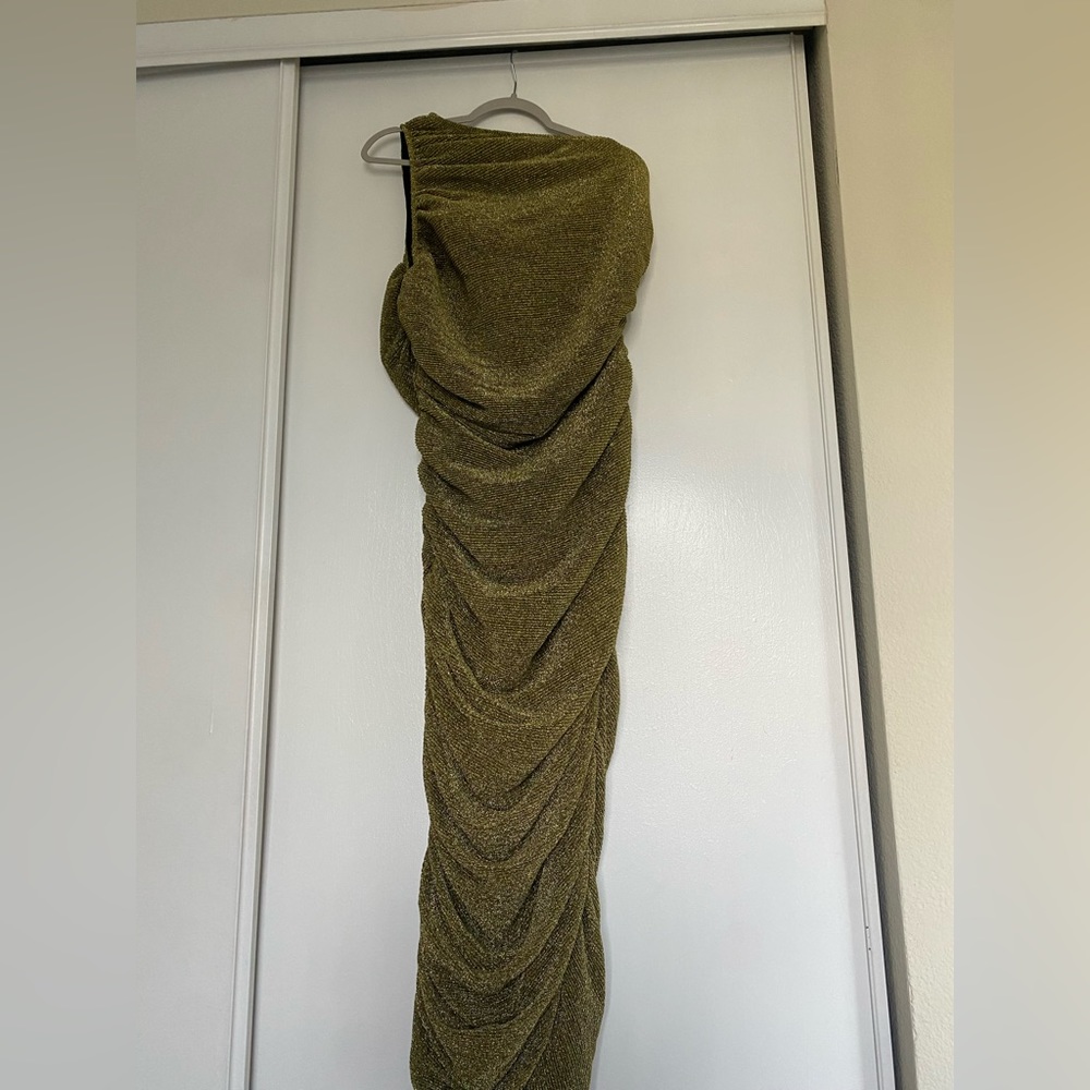 One shoulder dress